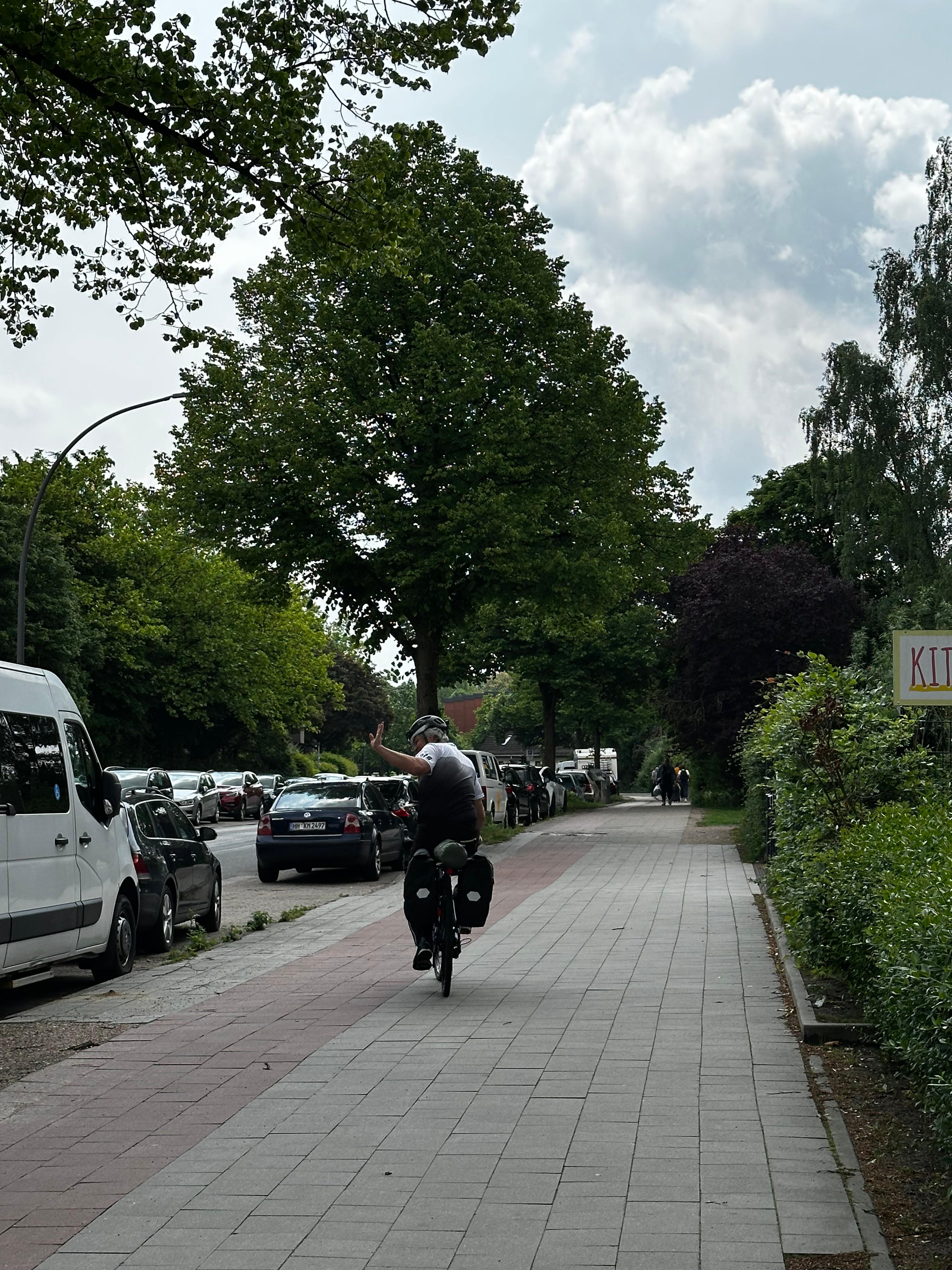 Abfahrender Radfahrer